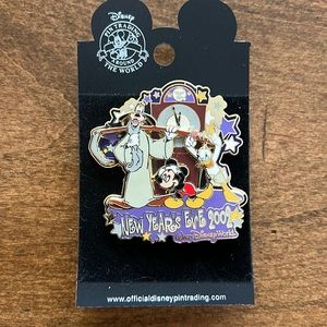 Disney New Years Eve Pin